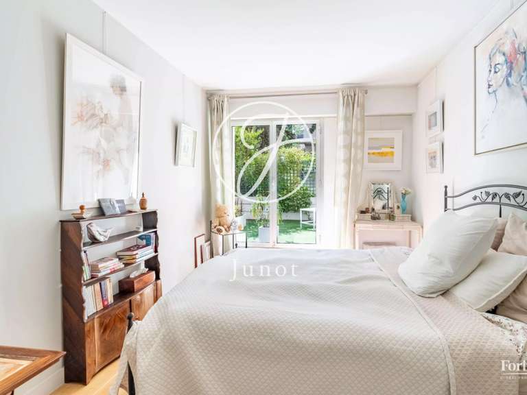 Appartement Neuilly-sur-Seine - 3 chambres - 155m²