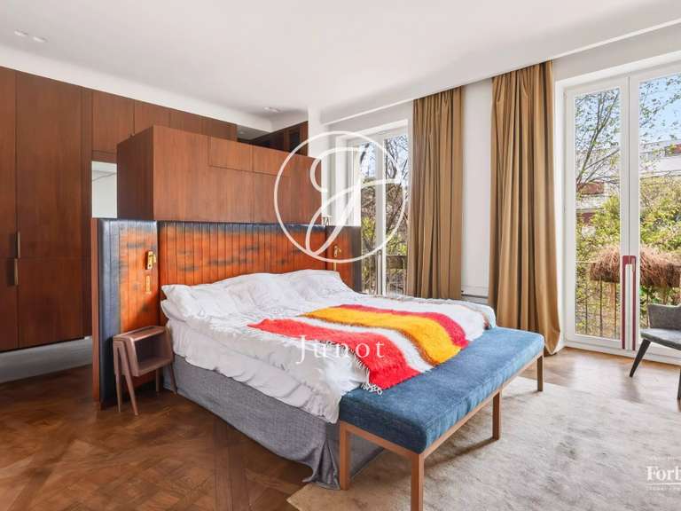 Apartment Neuilly-sur-Seine - 3 bedrooms - 191m²