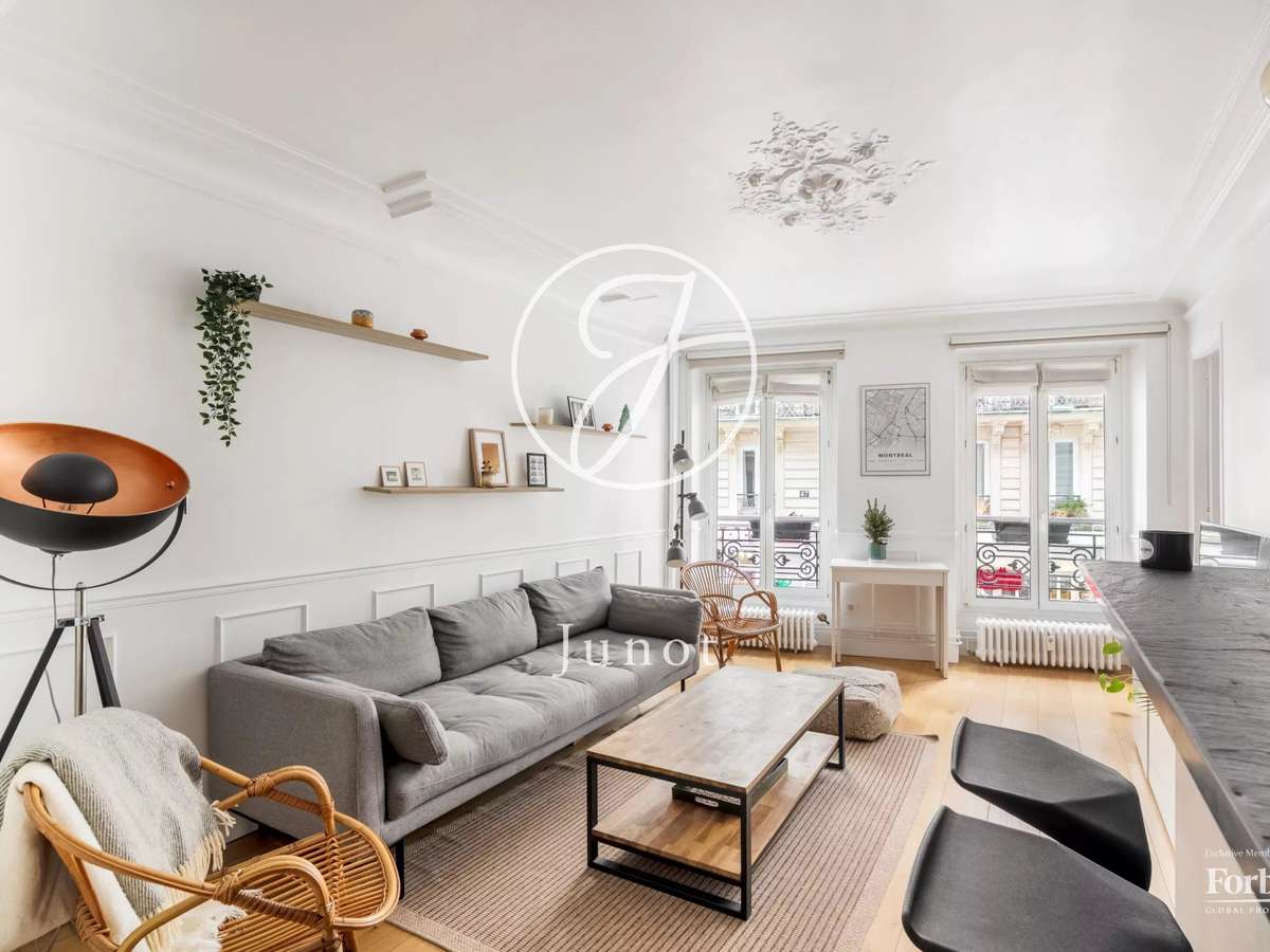 Apartment Paris 9e