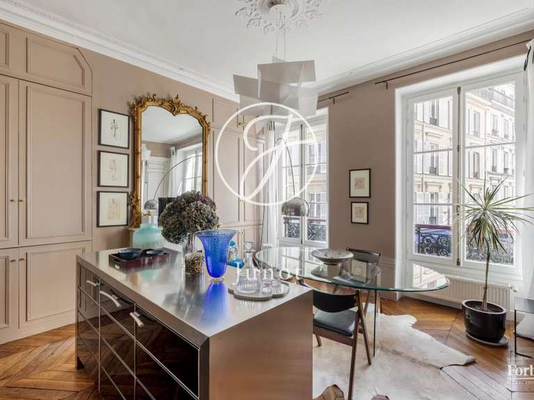 Apartment Paris 9e - 3 bedrooms - 139m²