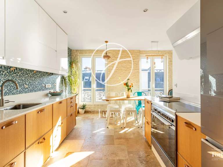 Appartement Paris 9e - 3 chambres - 112m²