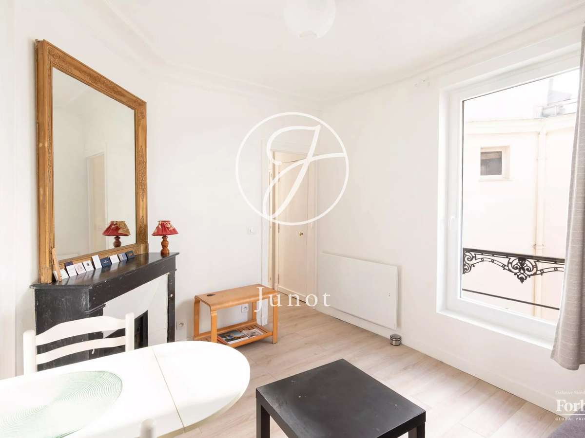 Apartment Paris 18e