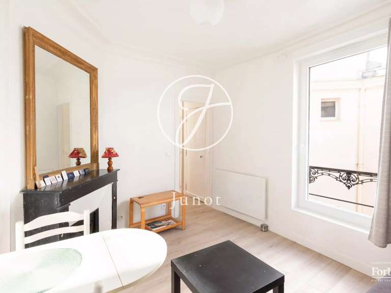Appartement Paris 18e - 1 chambre - 27m²