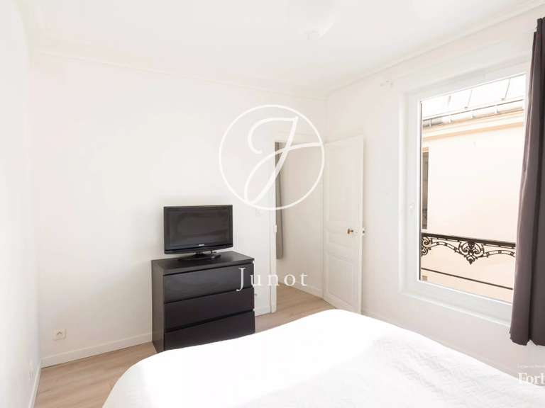 Appartement Paris 18e - 1 chambre - 27m²