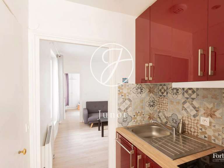 Appartement Paris 18e - 1 chambre - 27m²