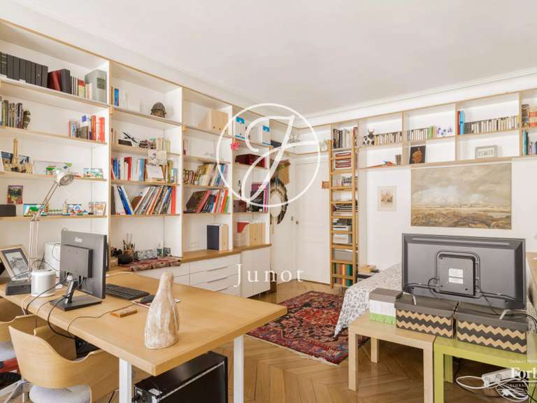 Appartement Paris 9e - 4 chambres - 132m²
