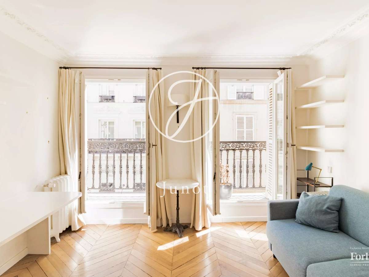 Apartment Paris 9e