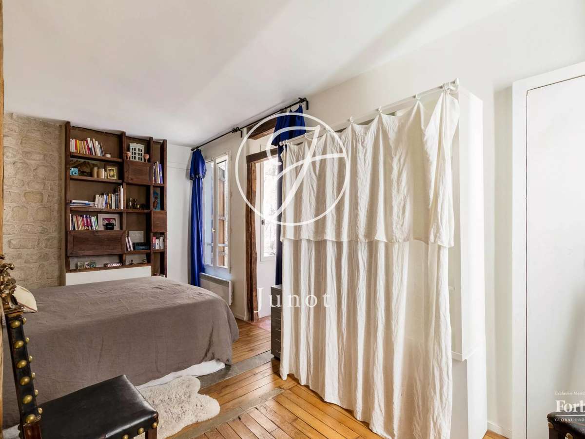 Apartment Paris 18e
