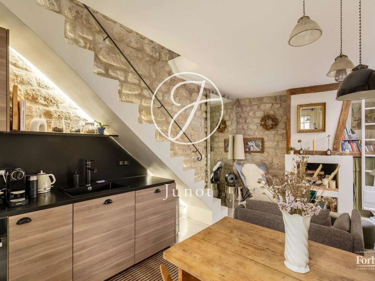 Apartment Paris 18e