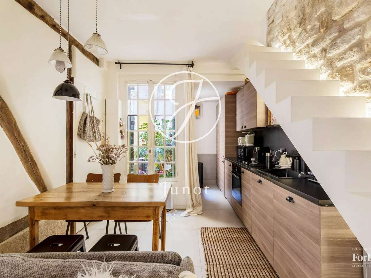 Apartment Paris 18e