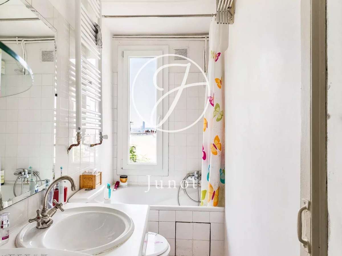 Apartment Paris 18e