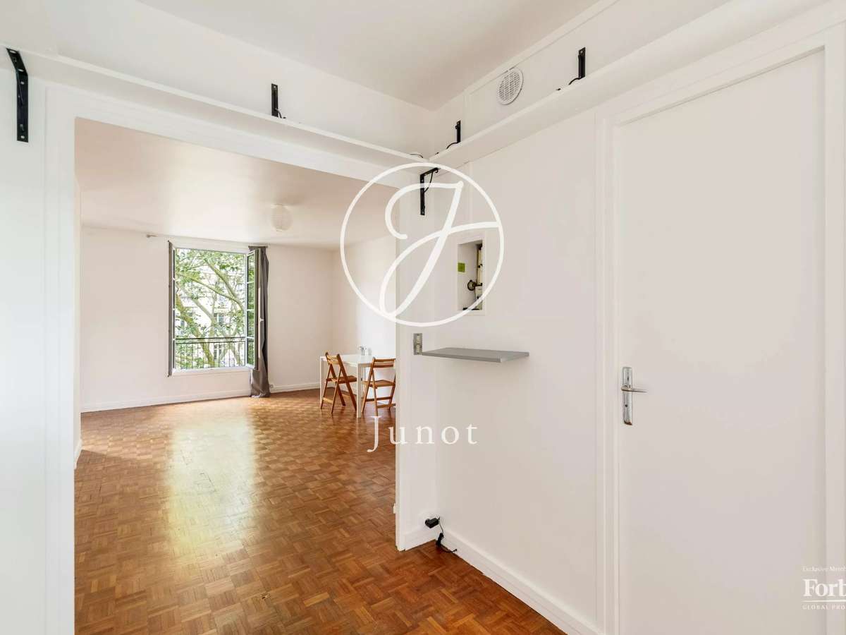 Apartment Paris 18e