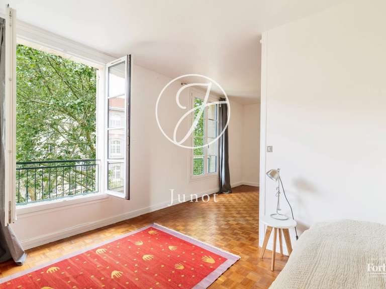 Appartement Paris 18e - 1 chambre - 49m²