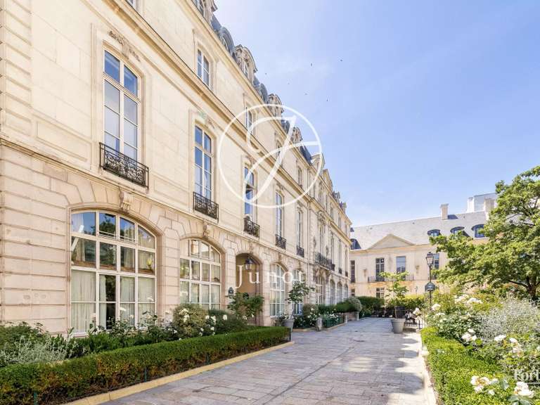 Appartement Paris 3e - 1 chambre - 63m²