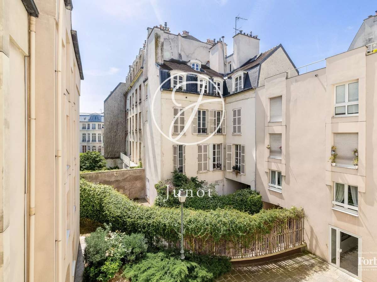 Apartment Paris 3e