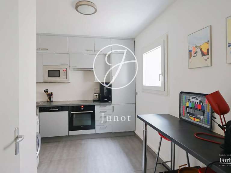 Appartement Paris 3e - 1 chambre - 63m²