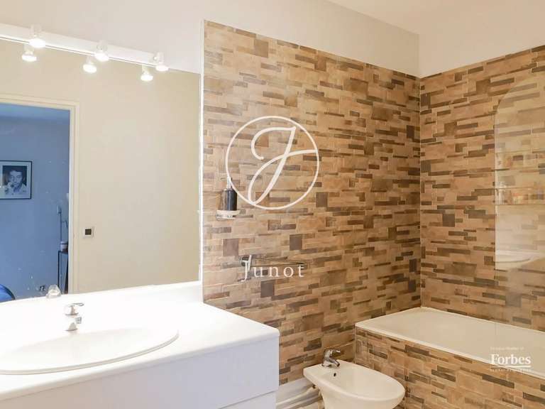 Appartement Paris 3e - 1 chambre - 63m²
