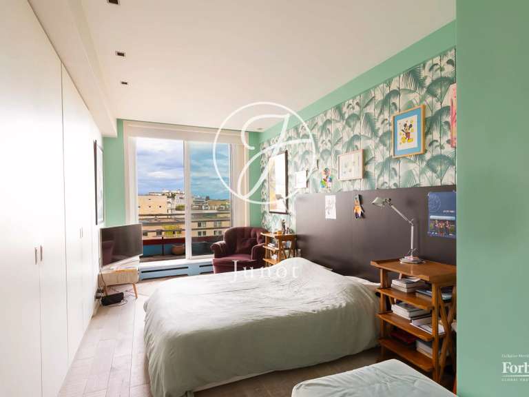 Appartement Paris 16e - 2 chambres - 113m²