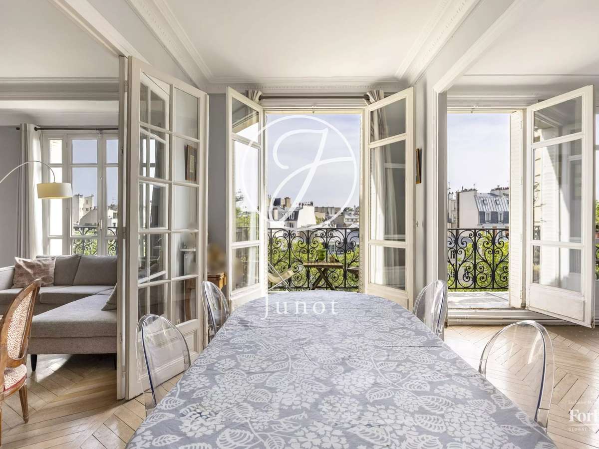 Apartment Paris 17e
