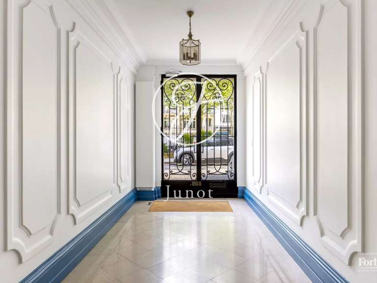 Appartement Paris 17e - 5 chambres - 160m²