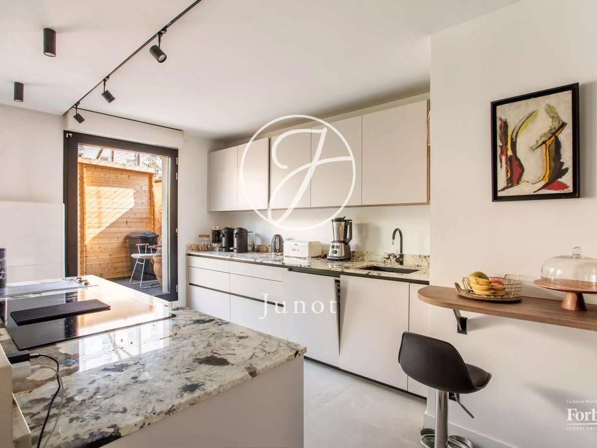 Apartment Levallois-Perret