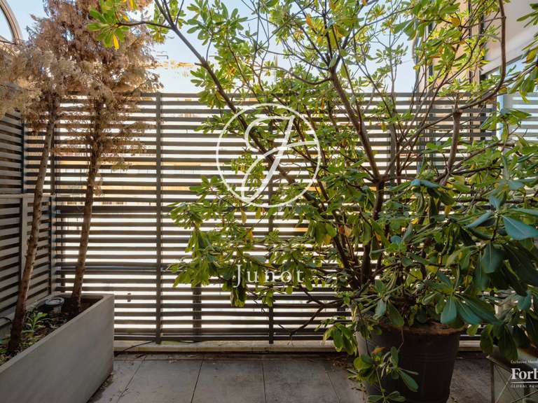 Appartement Paris 16e - 4 chambres - 284m²