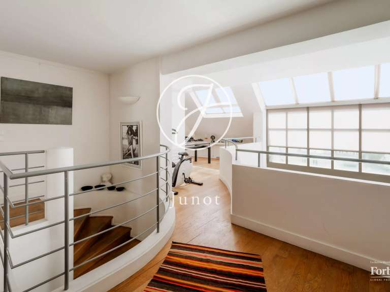 Appartement Paris 16e - 4 chambres - 284m²