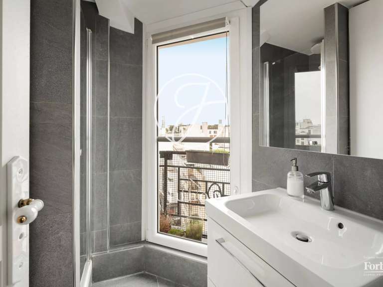Appartement Paris 16e - 3 chambres - 73m²