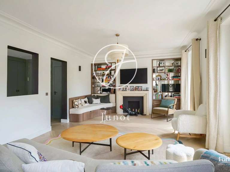 Appartement Paris 5e - 3 chambres - 138m²