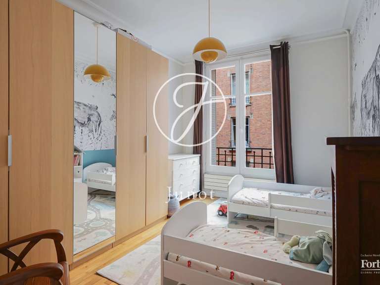 Appartement Paris 7e - 4 chambres - 201m²