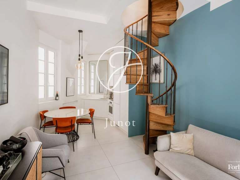 Appartement Paris 7e - 2 chambres - 49m²