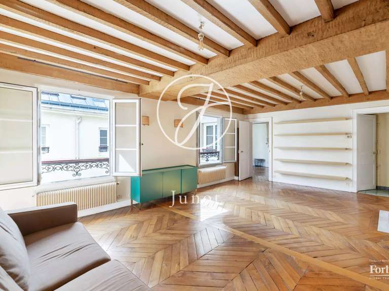 Appartement Paris 9e - 2 chambres - 67m²