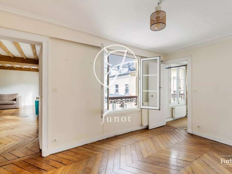 Appartement Paris 9e - 2 chambres - 67m²