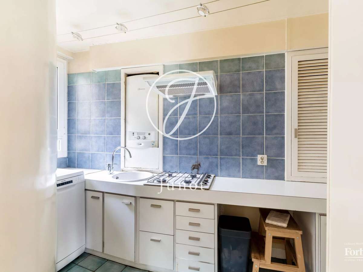 Apartment Paris 9e