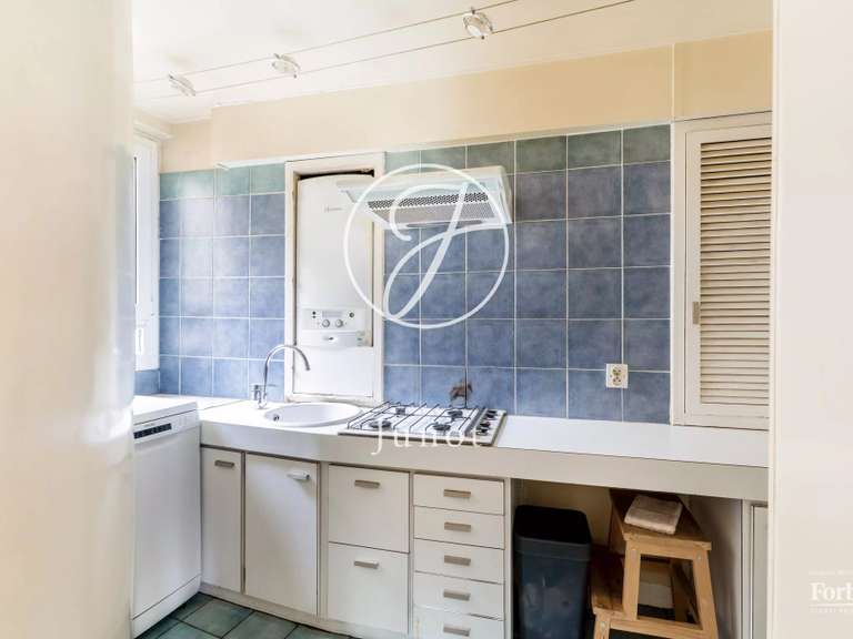 Appartement Paris 9e - 2 chambres - 67m²