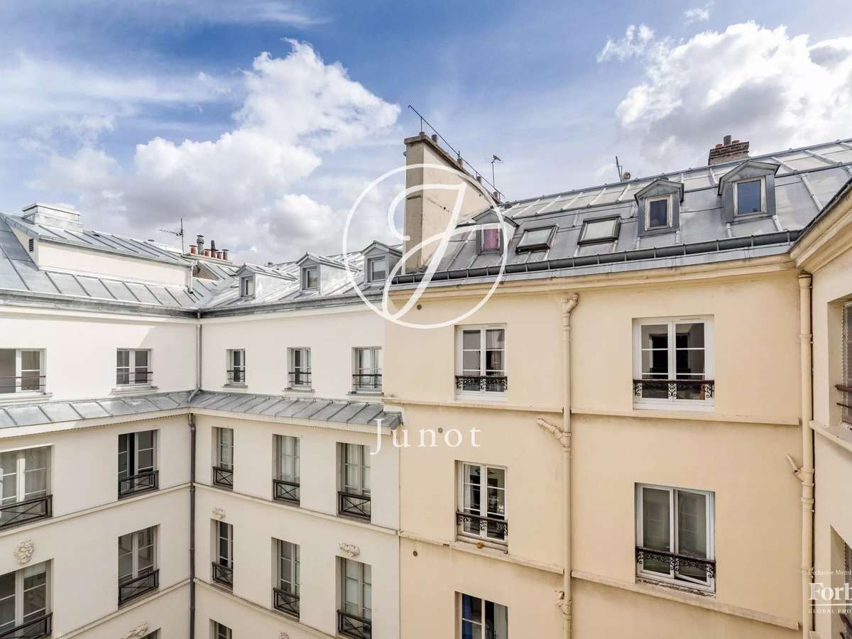 Apartment Paris 9e