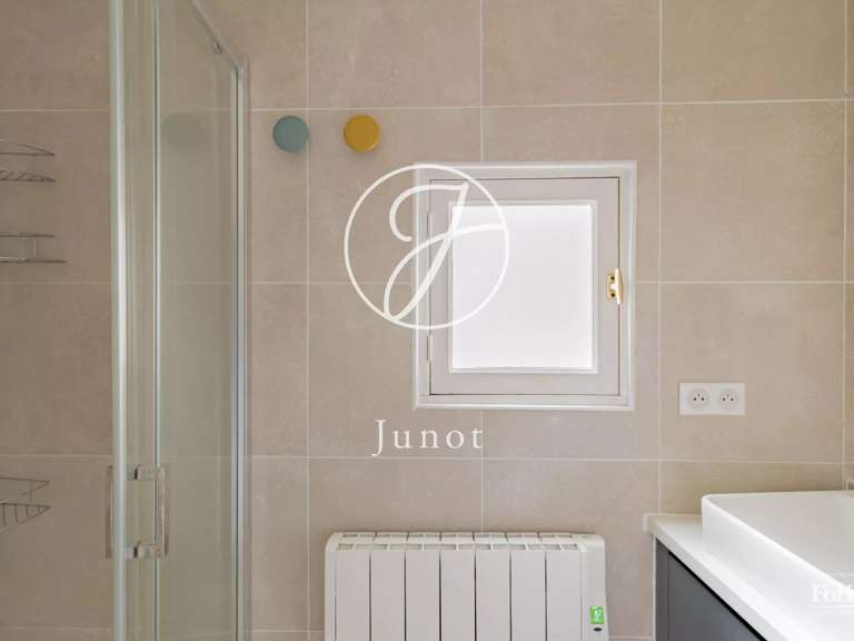 Appartement Paris 15e - 2 chambres - 65m²