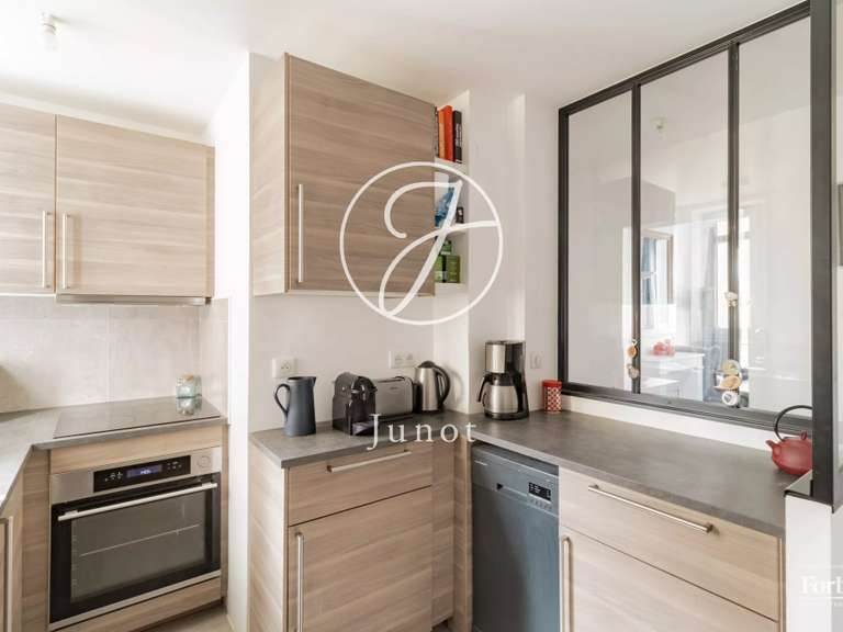 Appartement Paris 15e - 2 chambres - 65m²