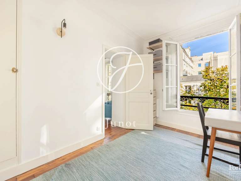 Appartement Paris 15e - 2 chambres - 65m²