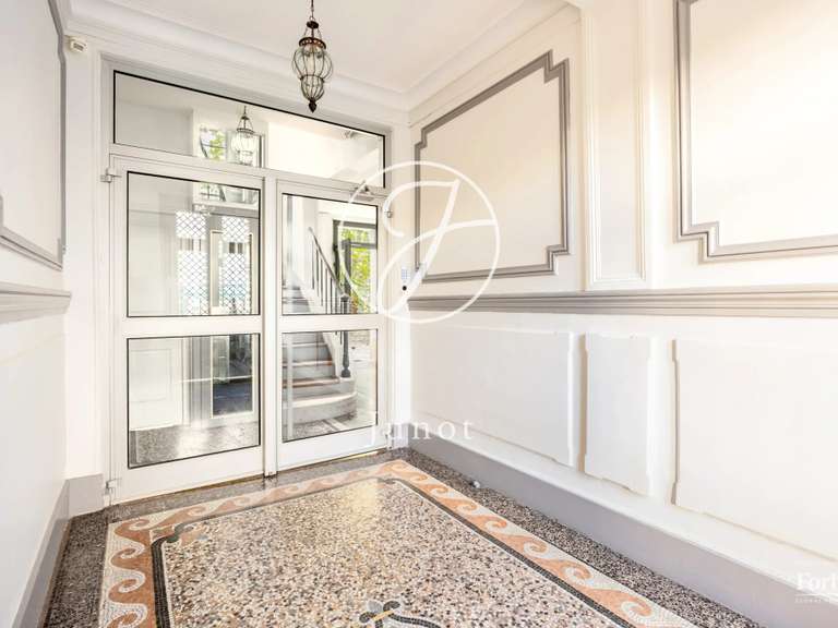 Appartement Paris 15e - 2 chambres - 65m²