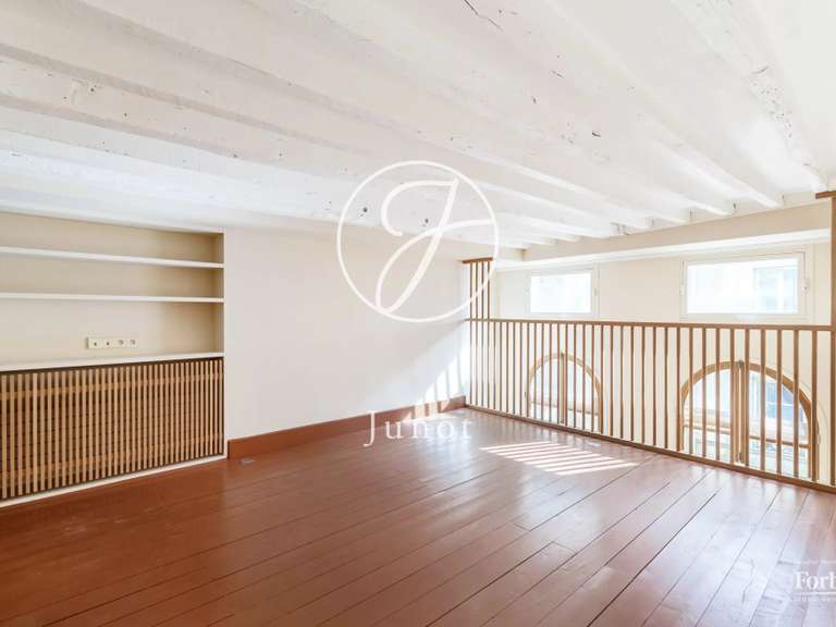 Appartement Paris 10e - 3 chambres - 115m²