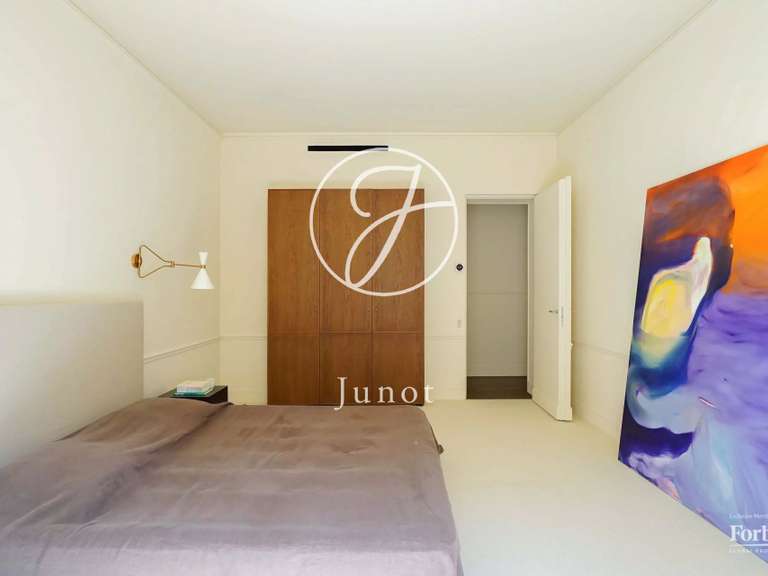Appartement Paris 10e - 3 chambres - 156m²