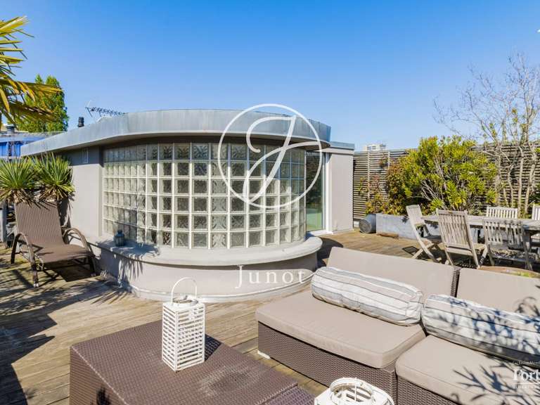 Appartement Issy-les-Moulineaux - 5 chambres - 284m²