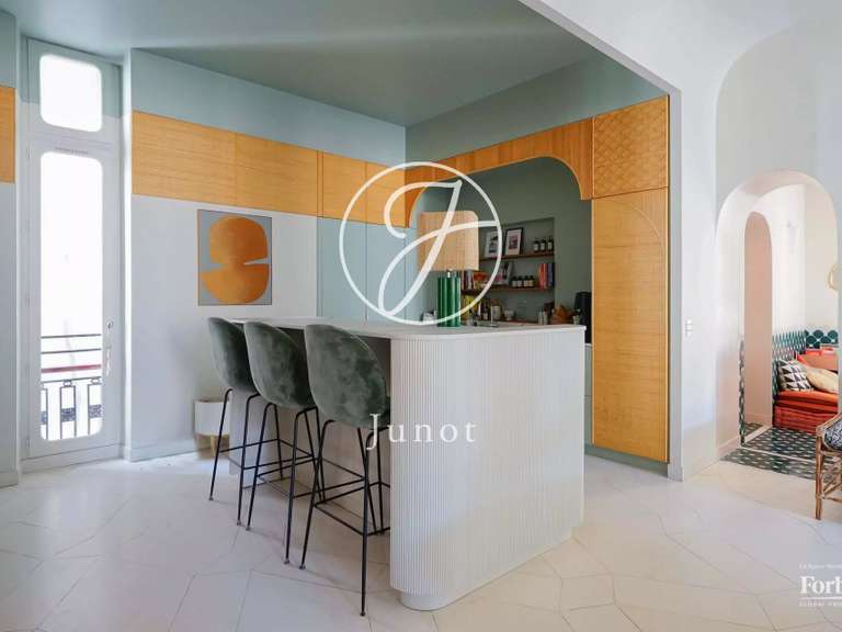 Appartement Paris 9e - 5 chambres - 230m²