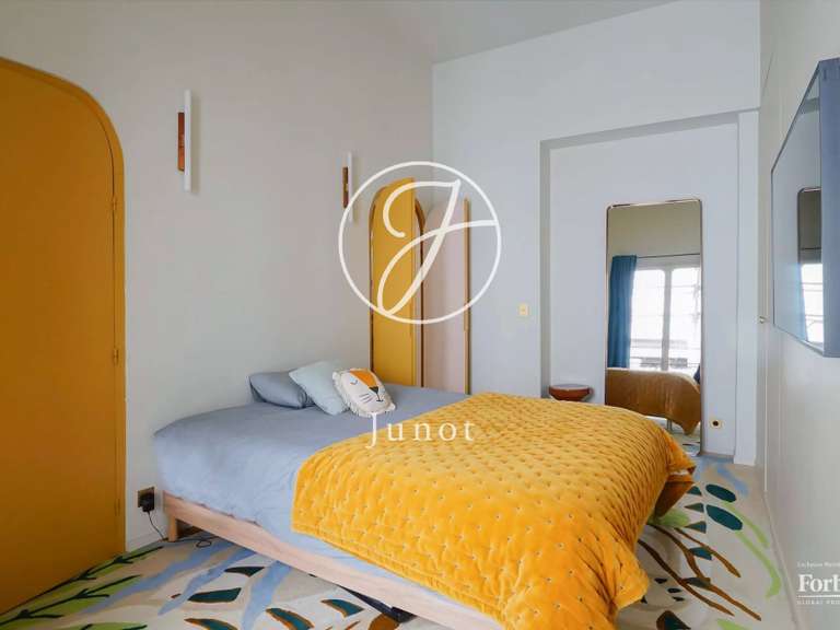 Appartement Paris 9e - 5 chambres - 230m²