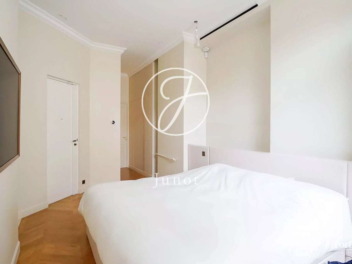 Apartment Paris 16e