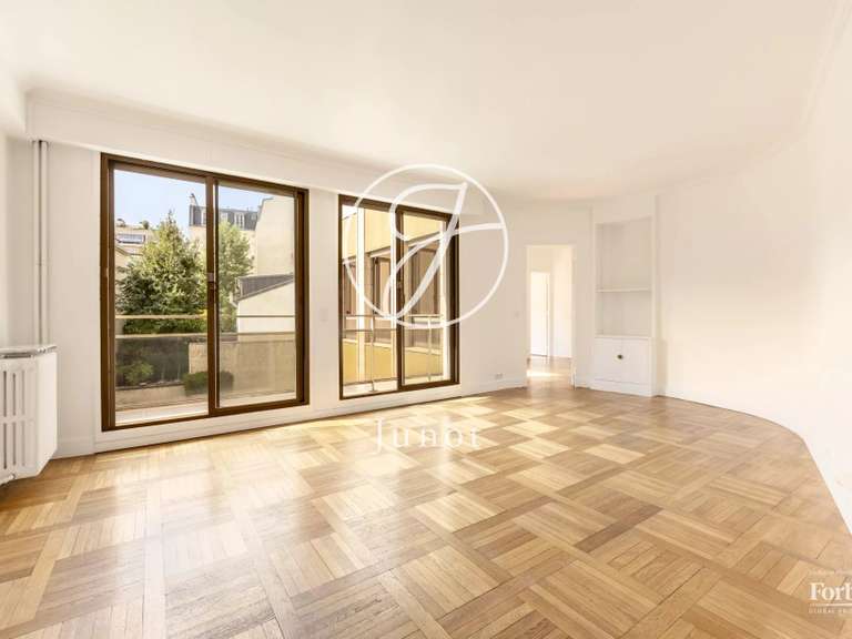 Appartement Paris 7e - 2 chambres - 68m²