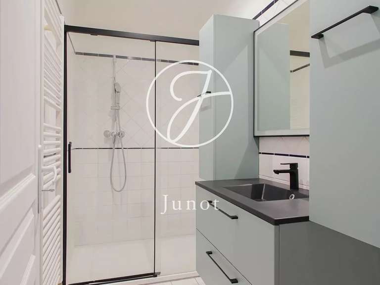Appartement Paris 2e - 4 chambres - 151m²