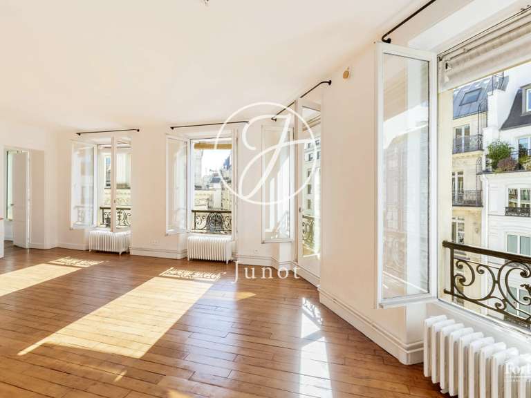 Appartement Paris 2e - 3 chambres - 99m²
