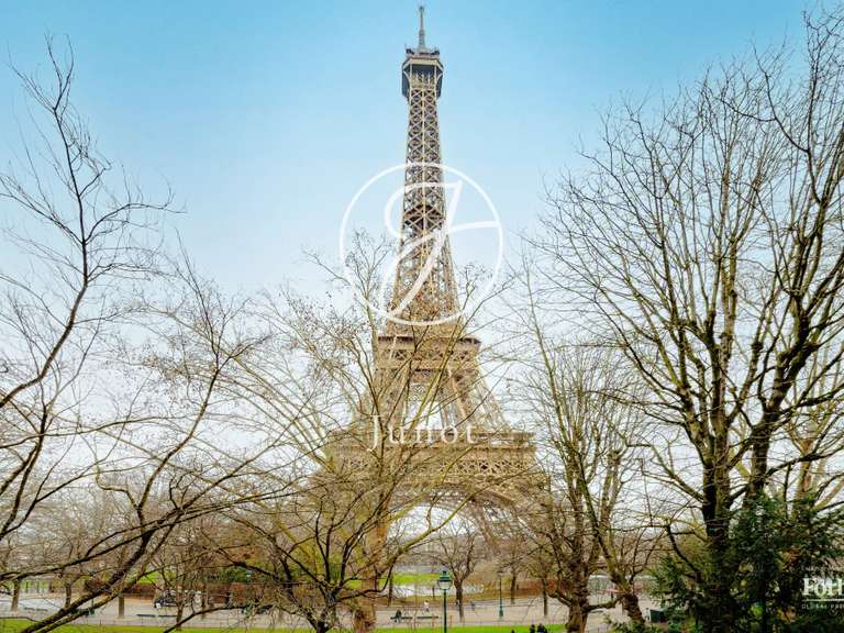 Appartement Paris 7e - 2 chambres - 107m²